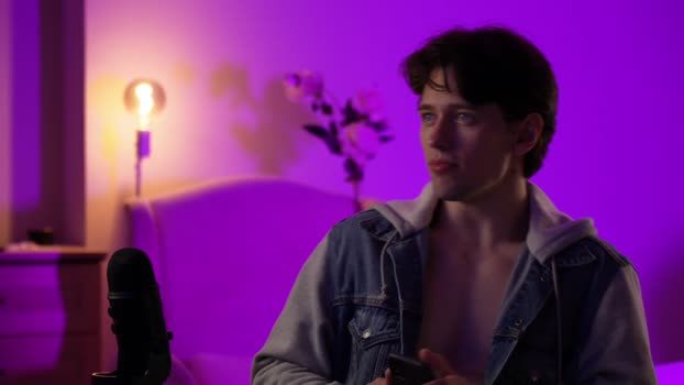 tommyjoyer 08-10-2024 video kissing