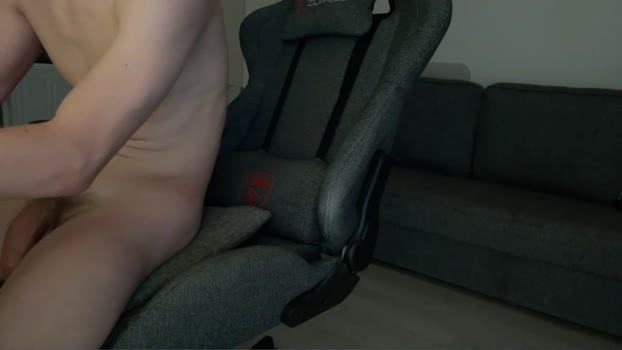 heey_nick 18-10-2024 video kiss