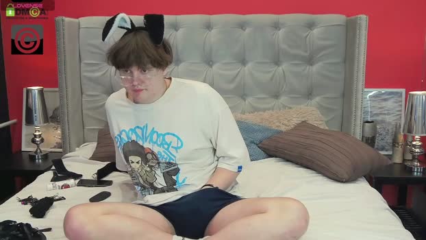 sw33tie_tom 27-10-2024 video kiss