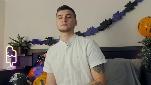 ernest_jones 28-10-2024 video Naked