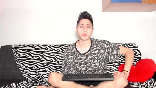 kevin_hug 01-11-2024 video Cam