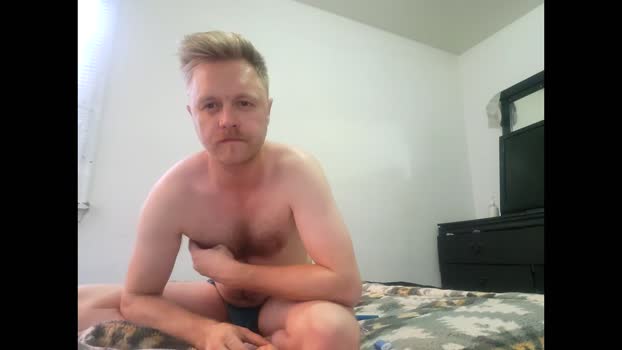 xxsexyblondeboyxx<