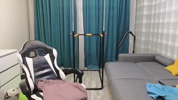 james_friends 08-11-2024 video suckshow