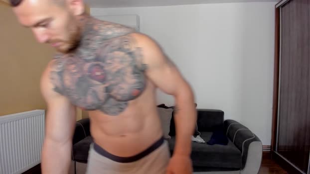 bodyouwant 14-11-2024 video kiss