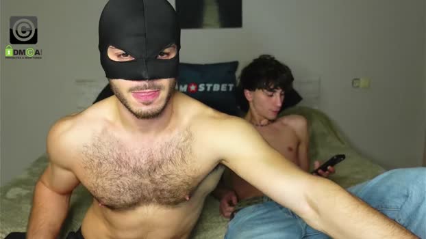 oliver_baker 15-11-2024 video kiss