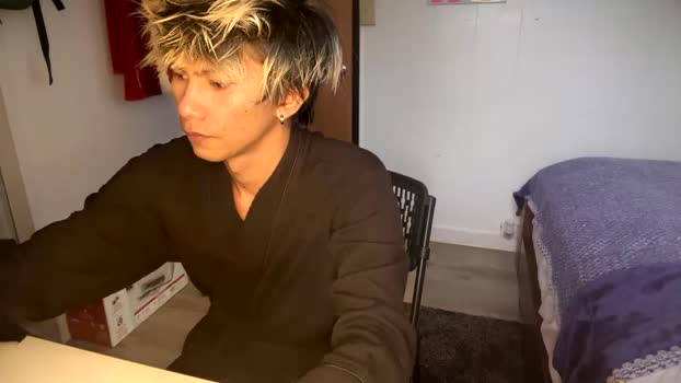 xander_peanut 17-11-2024 video kiss