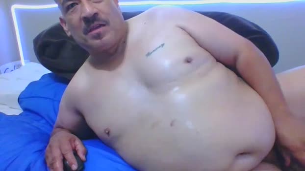 imbackmandosuknw 19-11-2024 video kissing