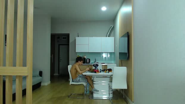 _kurt 19-11-2024 video striptease