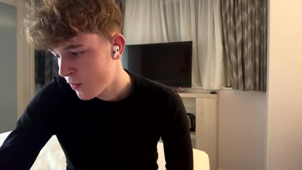 rhys200411 24-11-2024 video sexybody