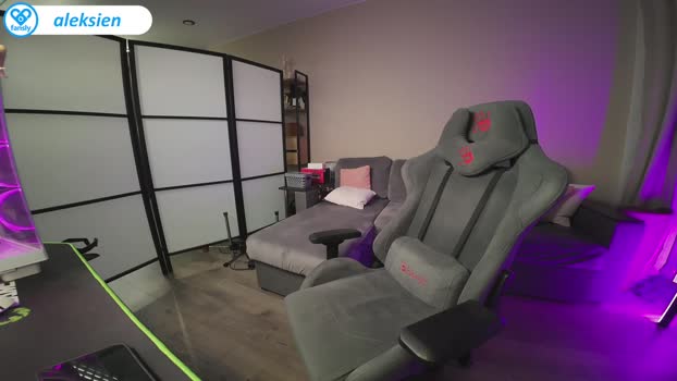 maygly 01-12-2024 video kiss