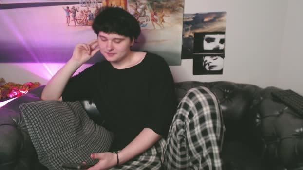 sw33tie_tom 01-12-2024 video lovense