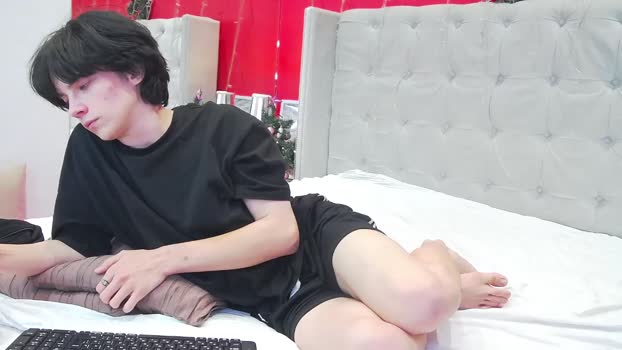 iwillfall_ 15-12-2024 video kiss