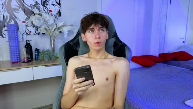 bad_boy9996 25-12-2024 video spanking