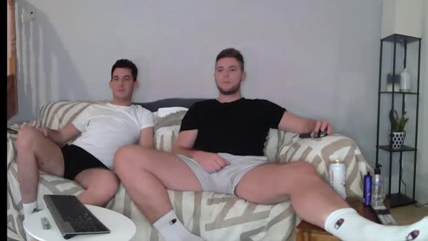 englishladxxx 31-12-2024 video sexymale