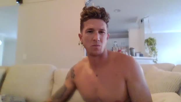 trash_man1989 01-01-2025 video kissing