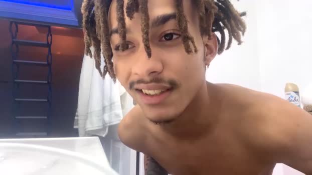 worker648419 06-01-2025 video bicurious