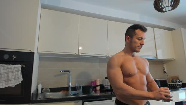 roberto4ever 21-01-2025 video gay