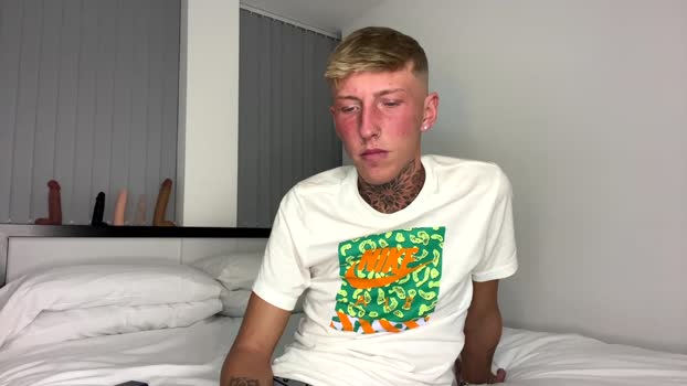 yorkshirelad208 10-02-2025 video kissing