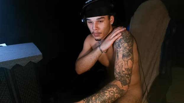 kylewhitedgs 12-02-2025 video kinky