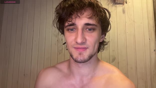 manolein 13-02-2025 video kiss