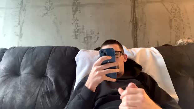 onthecumup69 13-02-2025 video kiss