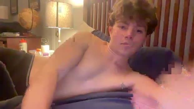 boynextdoor6911 21-02-2025 video striptease