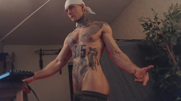 bulatov_x 25-02-2025 video kissing