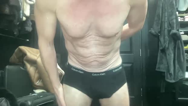 8933 27-02-2025 video Naked