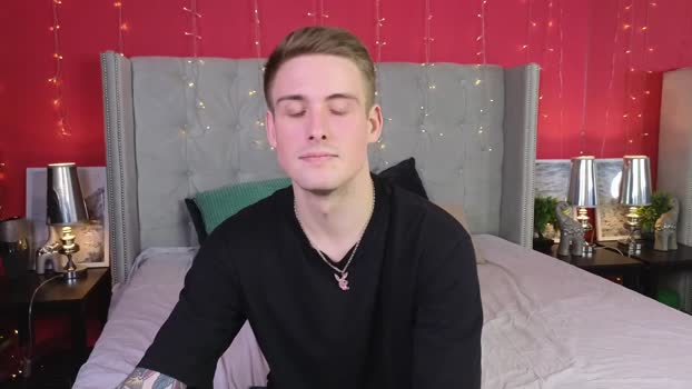 niksers 03-03-2025 video kiss