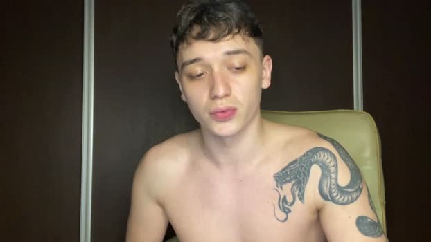 mikelaur 04-03-2025 video suckcock