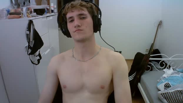 hotguy_228041 05-03-2025 video bicurious