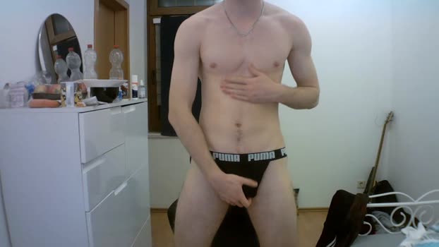 hotguy_228041 05-03-2025 video suckcock