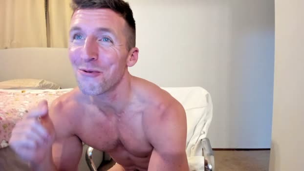 gymjock22 06-03-2025 video kissing