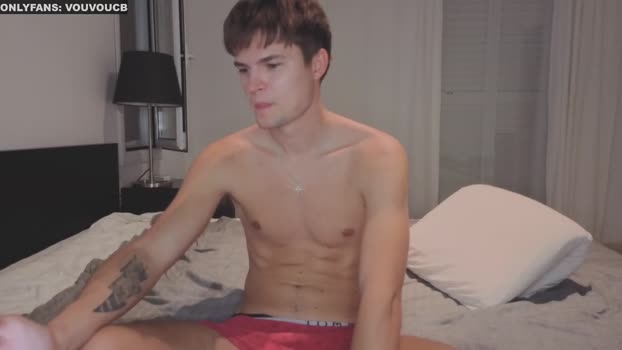 vouvoucouple 17-03-2025 video Topless