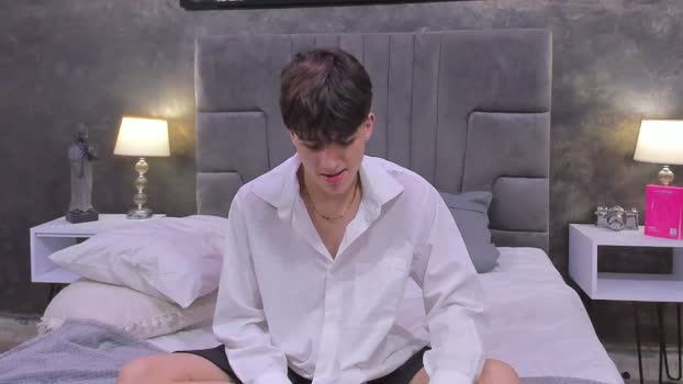 bruce_hans 22-03-2025 video sexymale