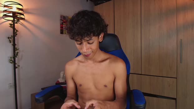 ostin_18hot 24-03-2025 video Recorded