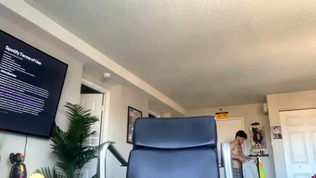 wentbrokeonstrippers 25-03-2025 video bigtoys