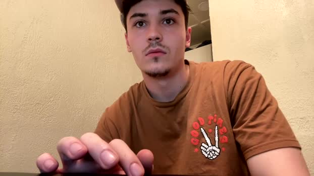 yungstudbev 31-03-2025 video fingers