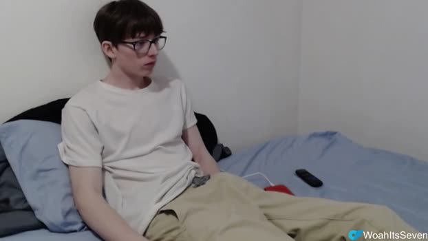 wowitsseven 02-04-2025 video kissing