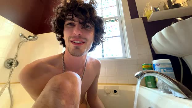 wolfiekitty 05-04-2025 video kissing