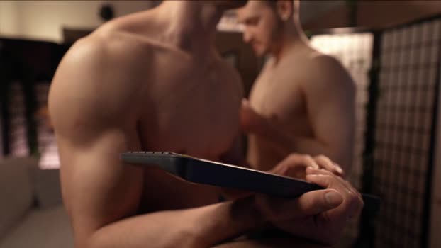 muscularfriend 09-04-2025 video analtoy