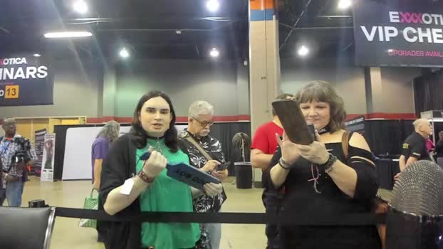 thejohnnystone 12-04-2025 video play