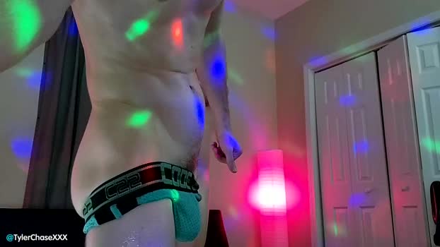 tylerchasexxx 18-04-2025 video bigtoys