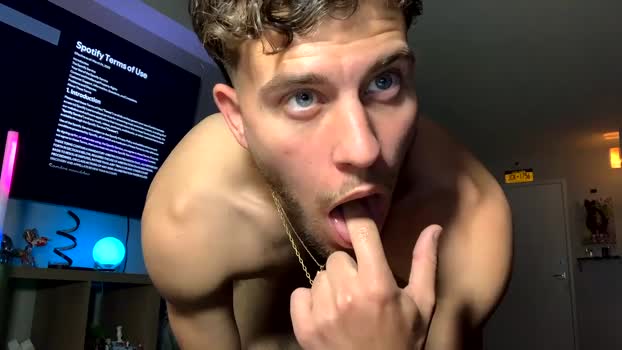 wentbrokeonstrippers 19-04-2025 video bicurious