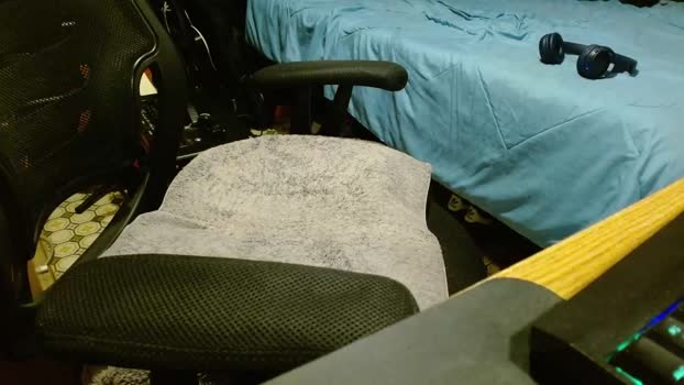 readytocum90 21-04-2025 video kissing