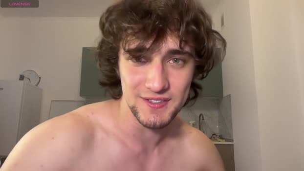 manolein 22-04-2025 video kiss