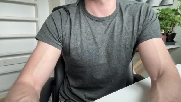 guyfromfinland1981 23-04-2025 video kissing