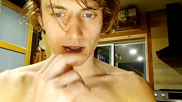 info_chat 23-04-2025 video strip