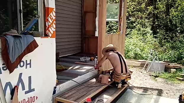 info_chat 25-04-2025 video kissing