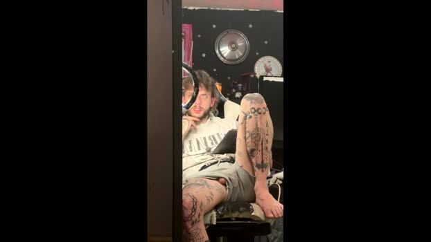 yungstrep 26-04-2025 video kiss